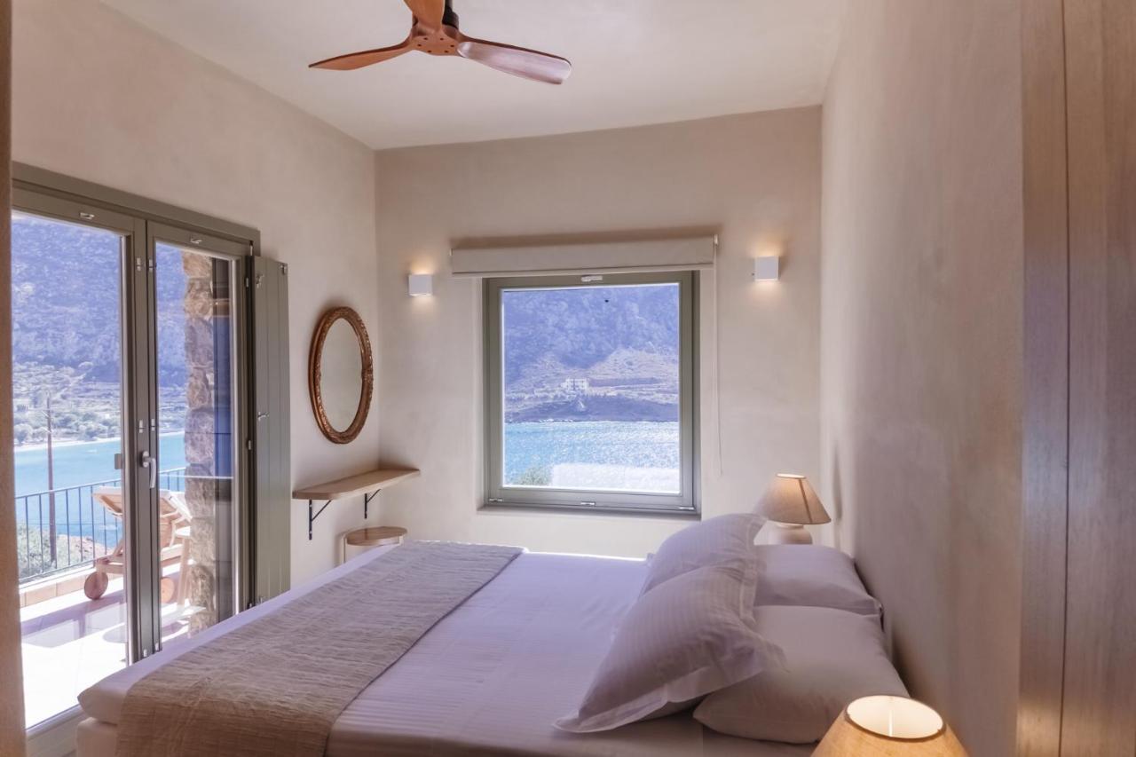 Petra Boutique Villas Arginonda 外观 照片